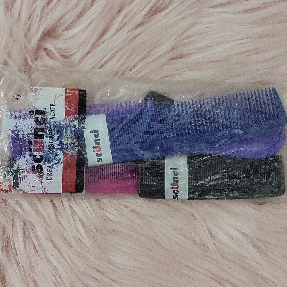 Brand New VINTAGE Y2K SCUNCI ASSORTED SALON COMBS PAK-6CT
